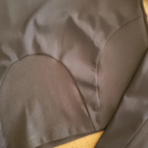 *ADIDAS NWT, Size medium, black crop long sleeves, Rib Top - Picture 5 of 6